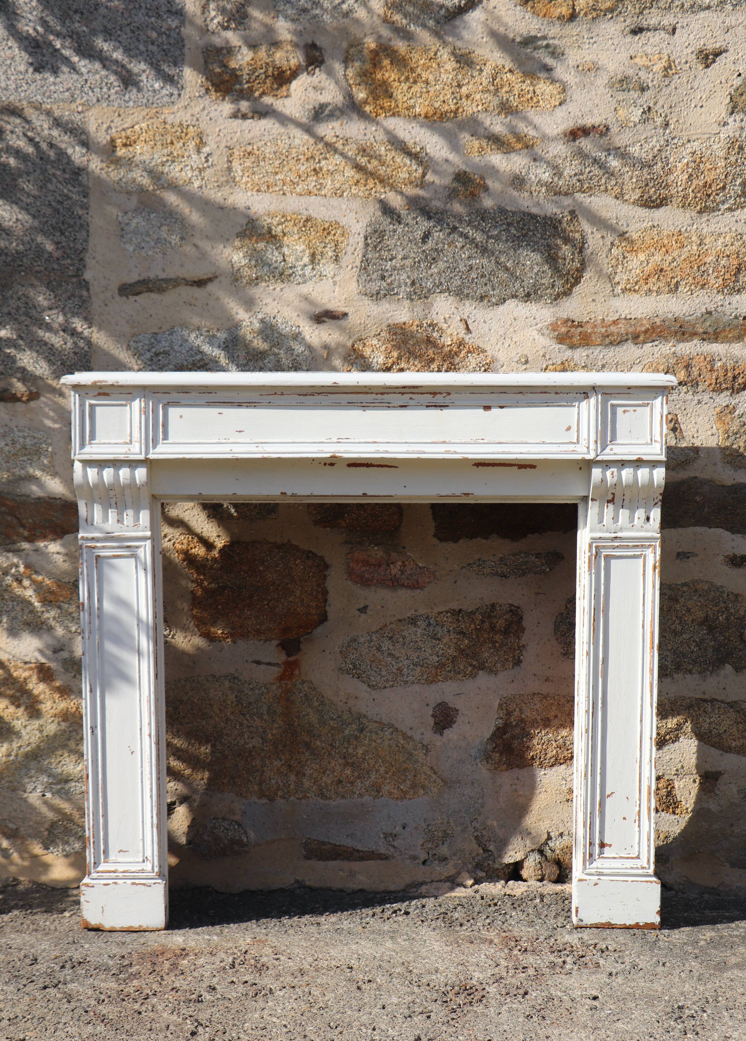 Wooden chimney, Directoire style