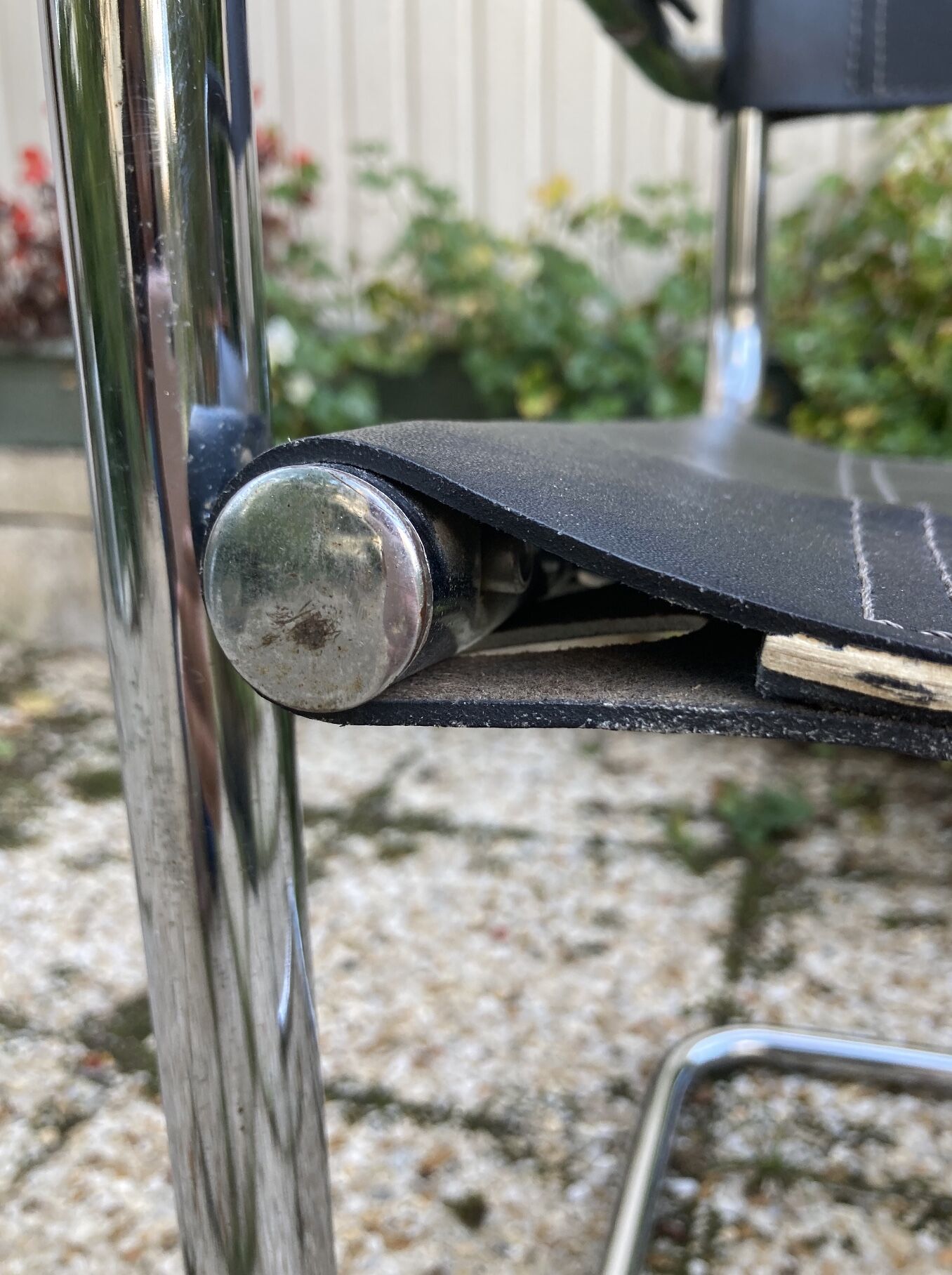 Vintage armchair in black leather