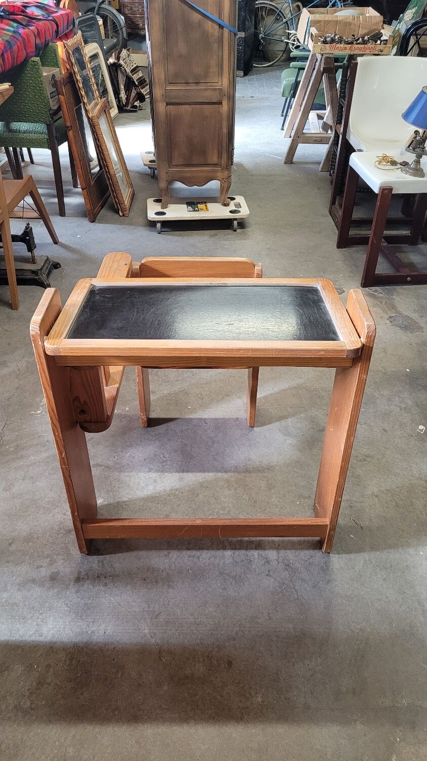 Bureau à système pliant pour enfant , vintage 1970