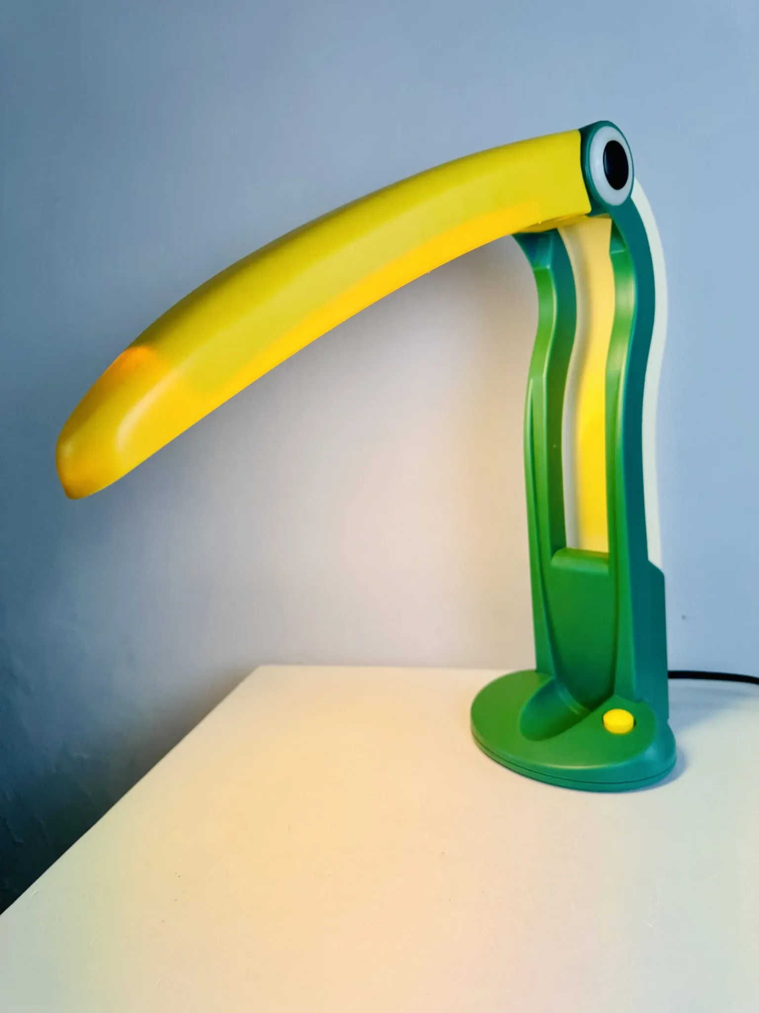 Toucan Desk Lamp By H.T. Huang For Huangslite, Taiwan, 1990S
