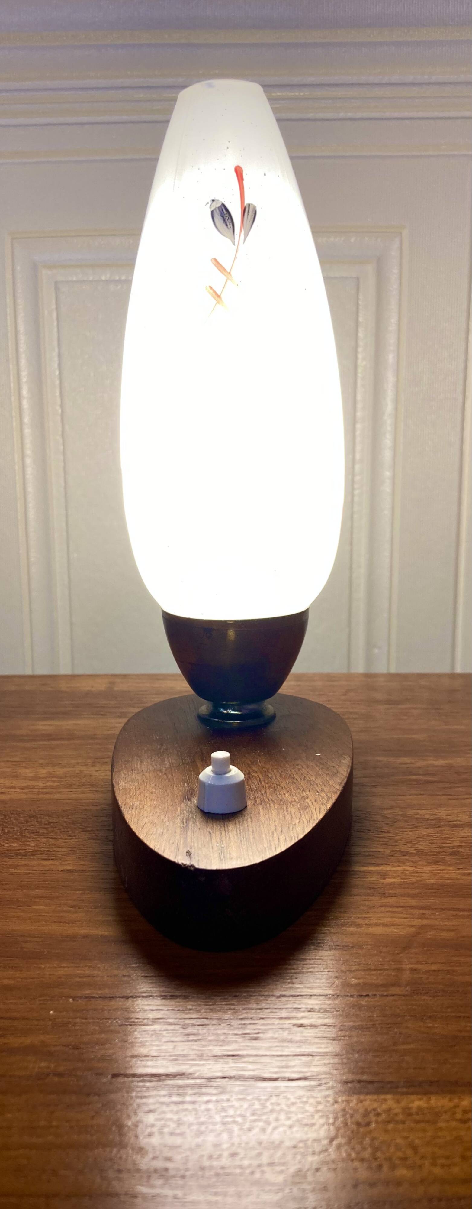 Elegant lamp "1950 scandinavian design".