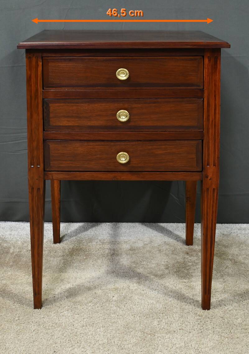 Mahogany chest of drawers, Louis XVI period – Late 18th century