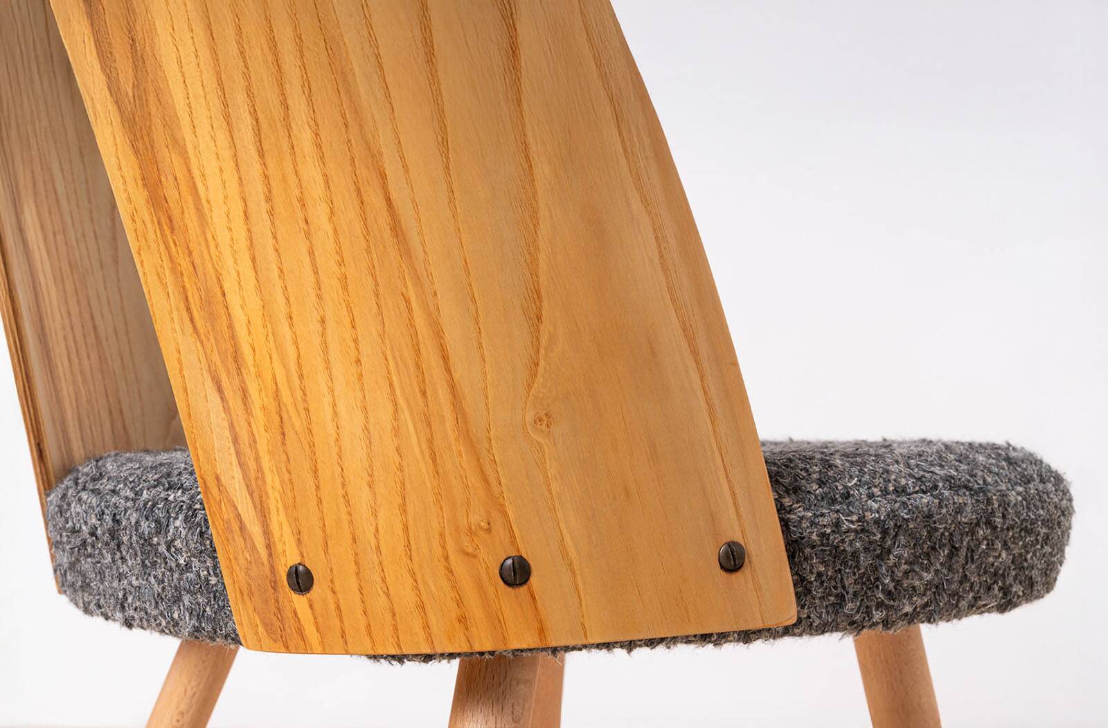 Dining table and 4 chairs by Antonin Šuman, restored.