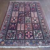 Handmade Persian Bachtiar Rug 208x142cm