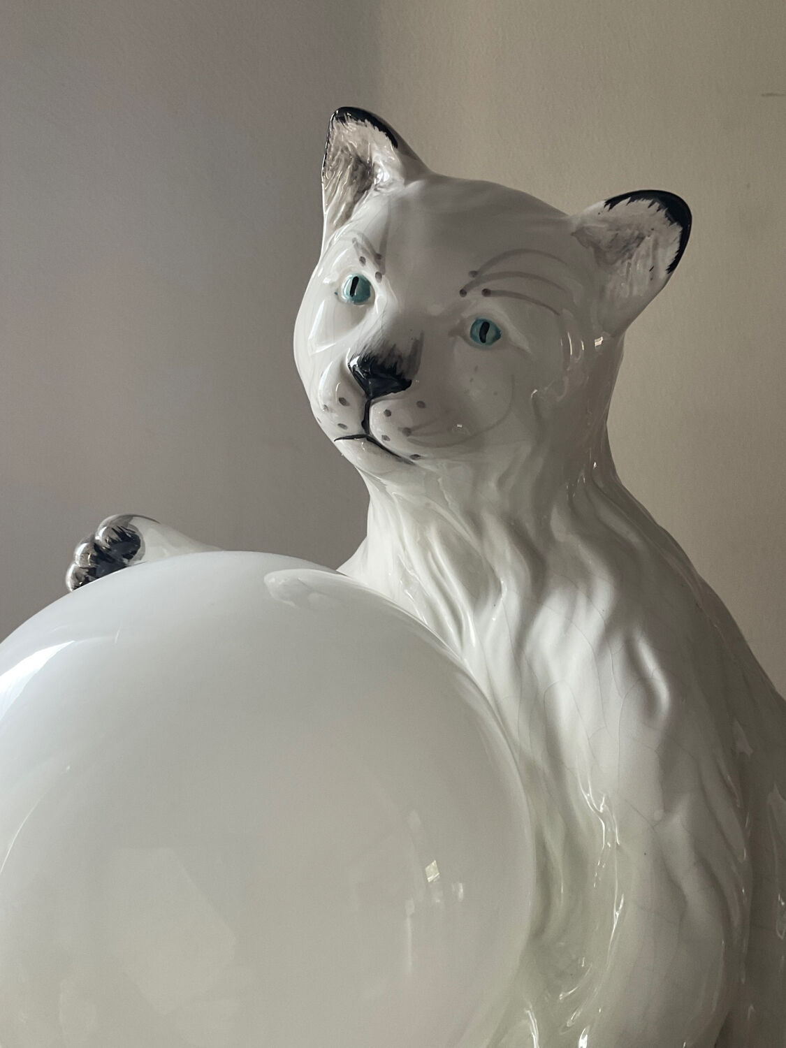 Vintage ceramic cat lamp from the 70s