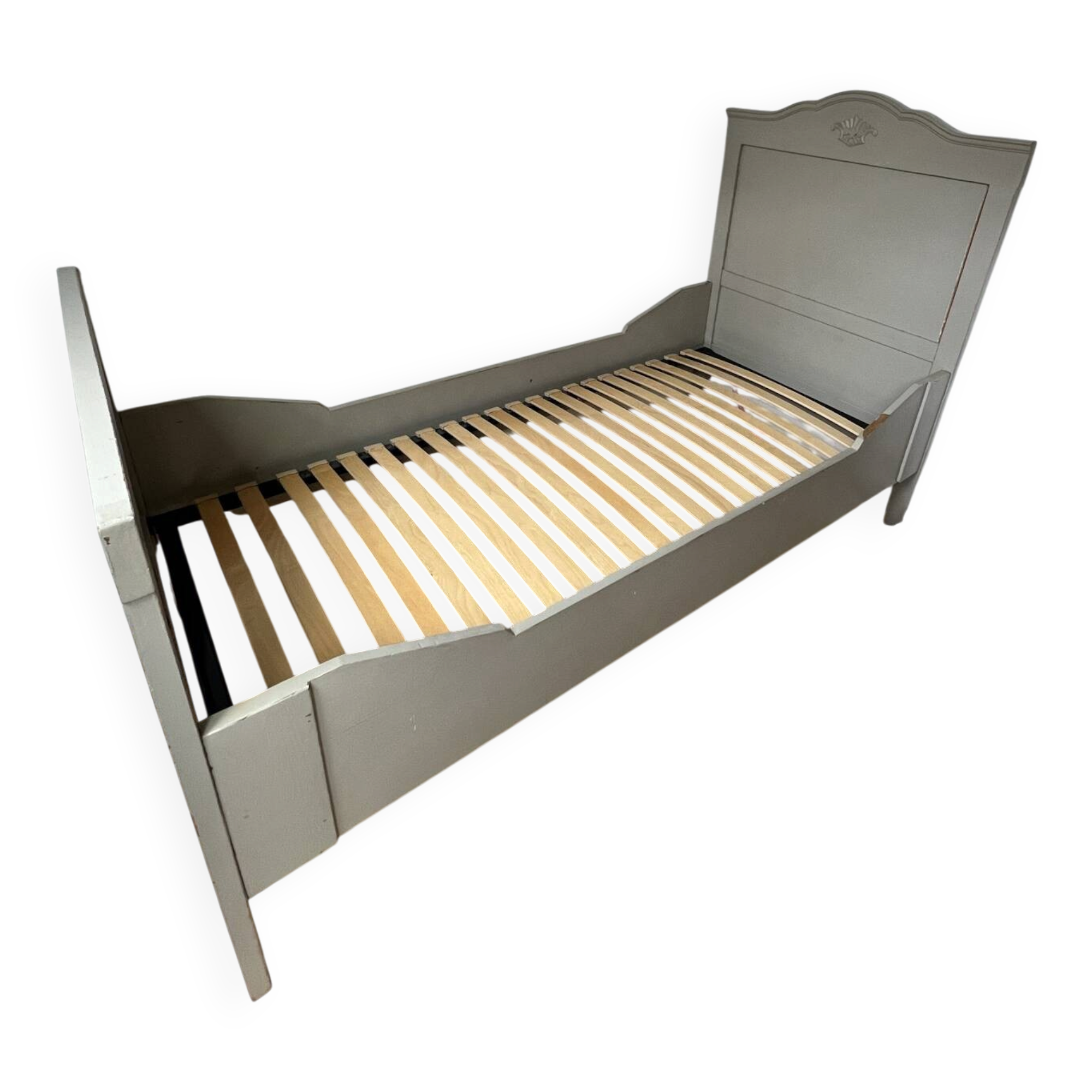 Old children's bed 90x200 country style
