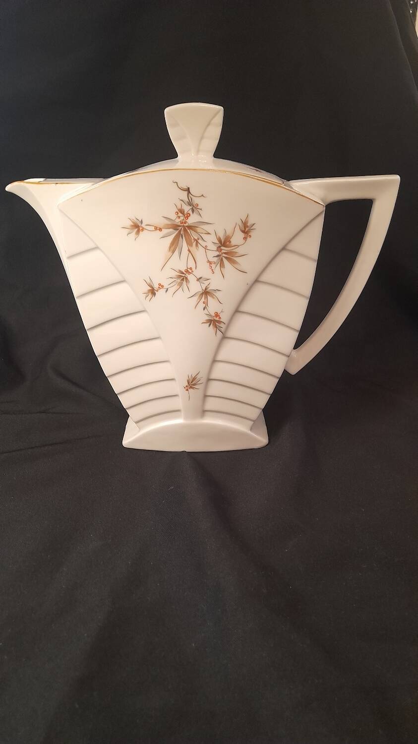 Art deco style coffee service 1 coffee maker, 1 milk jug, and 1 sugar bowl