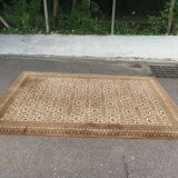 Golden Persian wool rug 200x300cm
