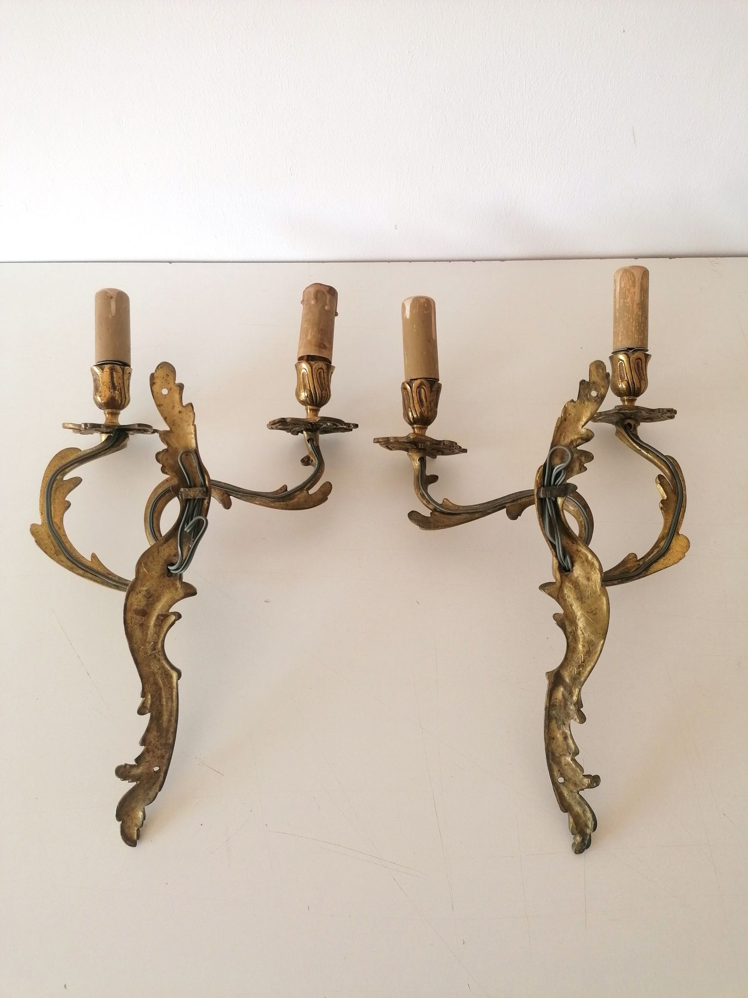 Pair of bronze wall appliques, Louis XV, signed RR