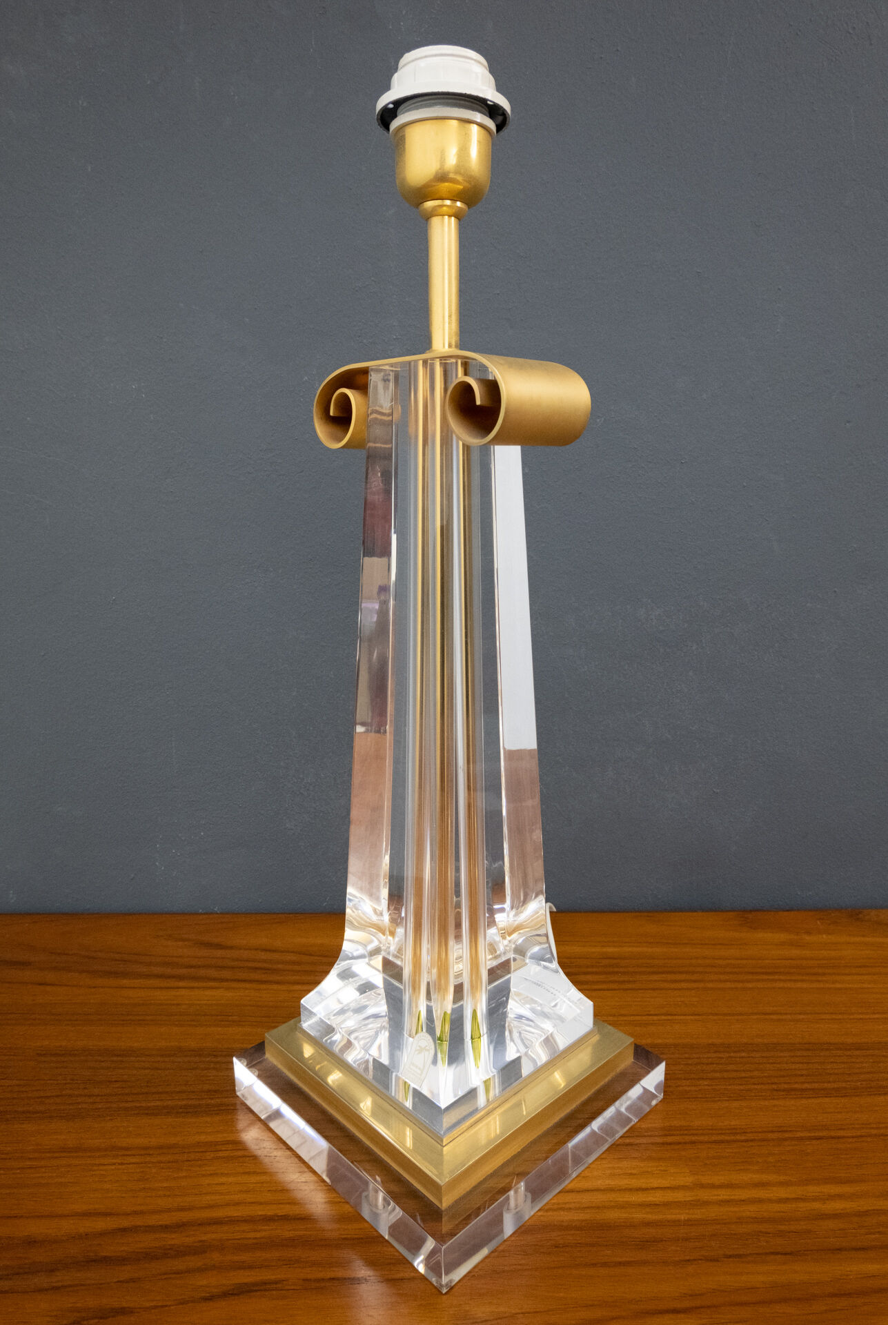 Les arcades lucite gold-plated brass table lamp