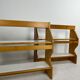 Duo d'étagères vaisselier de Charlotte Perriand