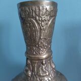 Jolie paire de vases asiatiques anciens en bronze