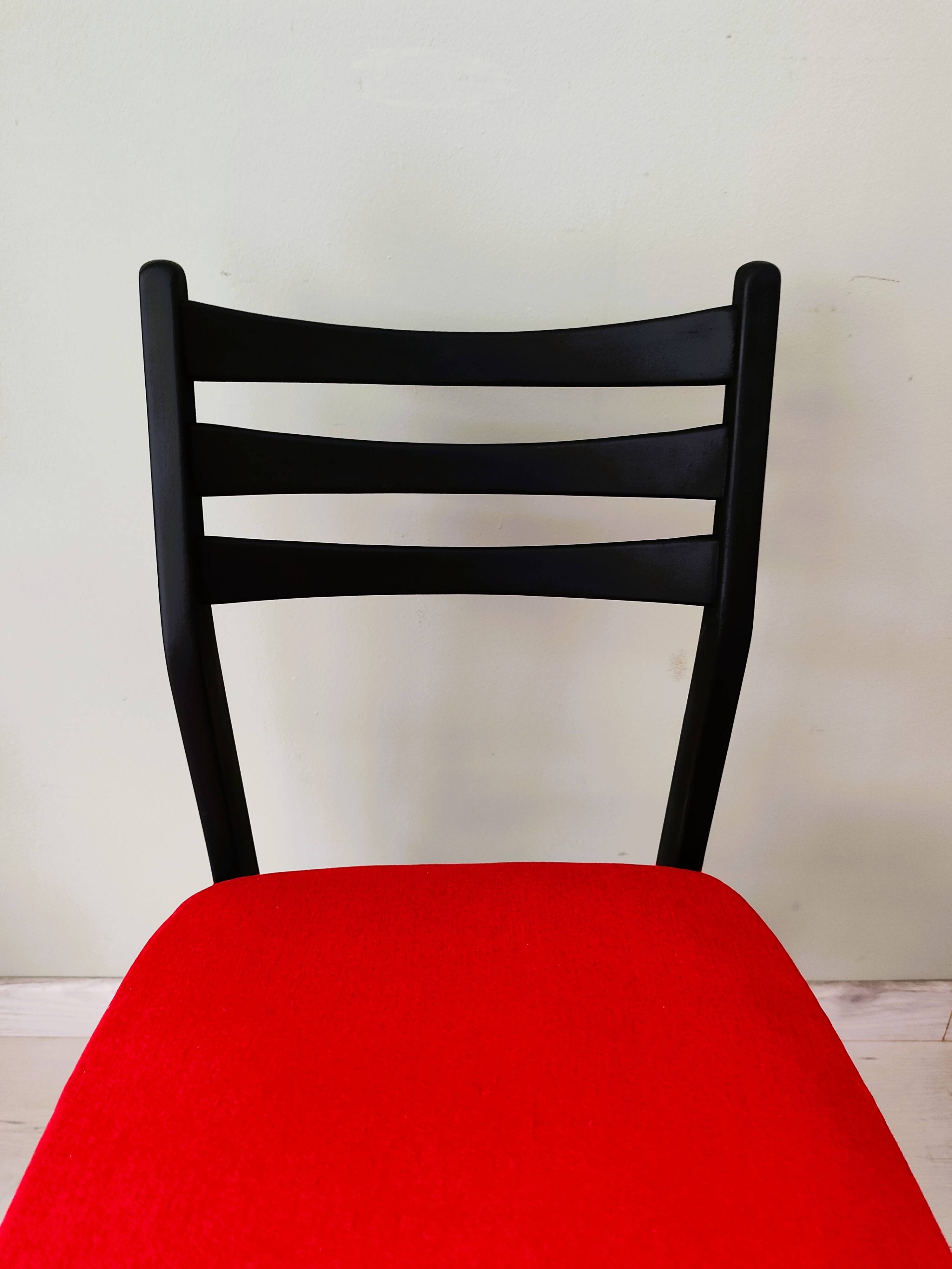 Chair with Scandinavian design