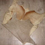 Beautiful descent of bed in skin of goat or impala  70x100cm