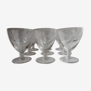 Lot de 9 verres à vin