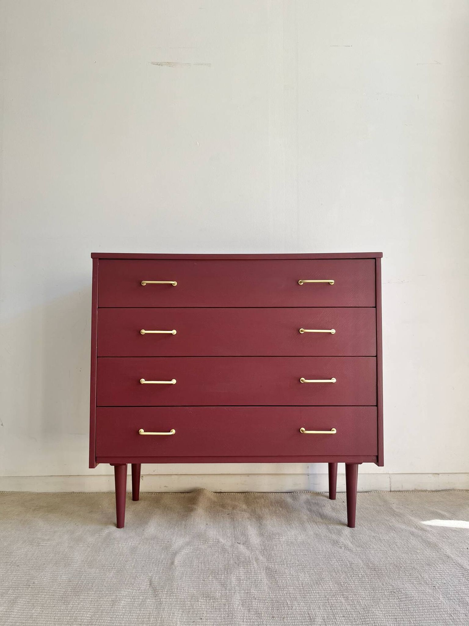 Vintage chest of drawers