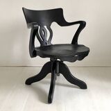 American office chair from the late 19th century