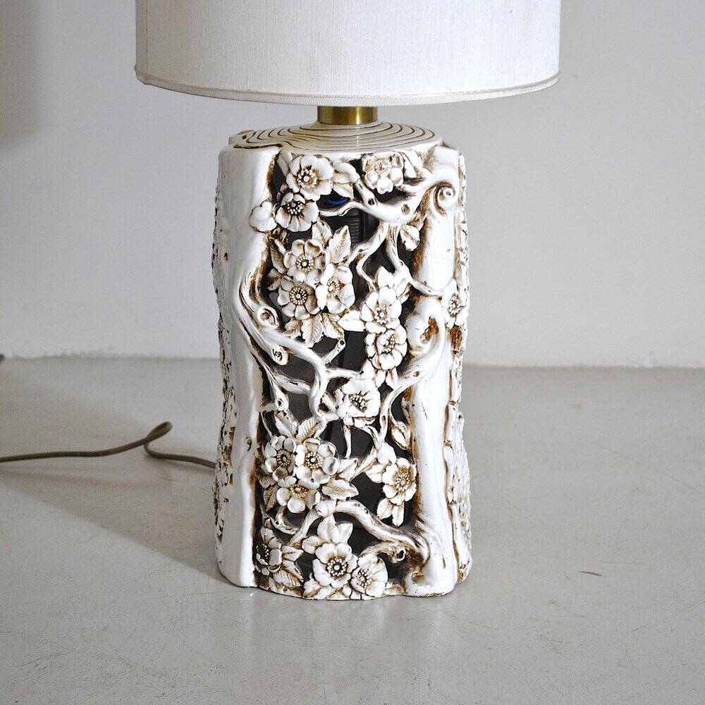 Sculptural table lamp with glazed ceramic structure, 1960s.