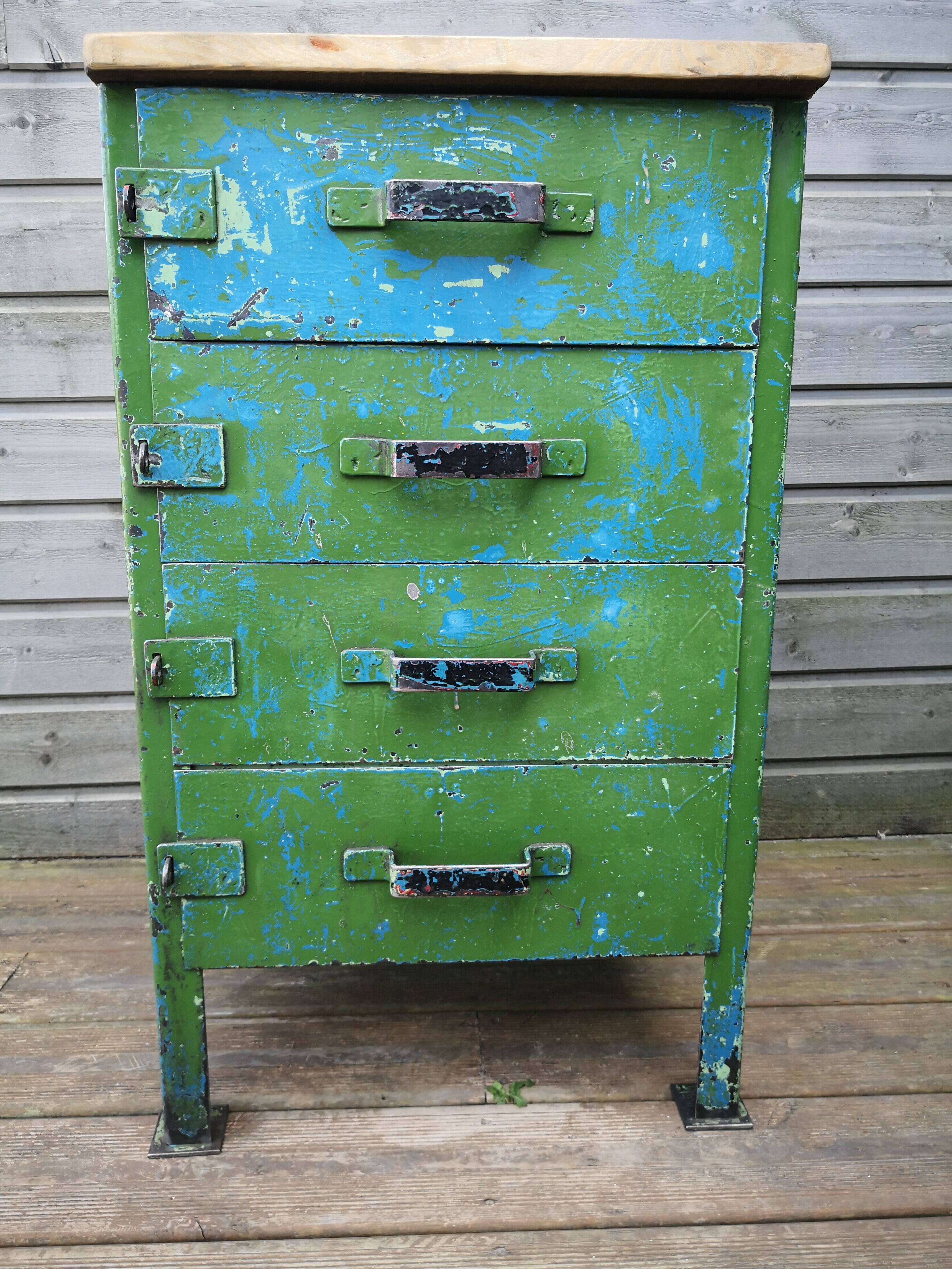 Drawer cabinet, sheet metal service for mechanical workshop, industrial