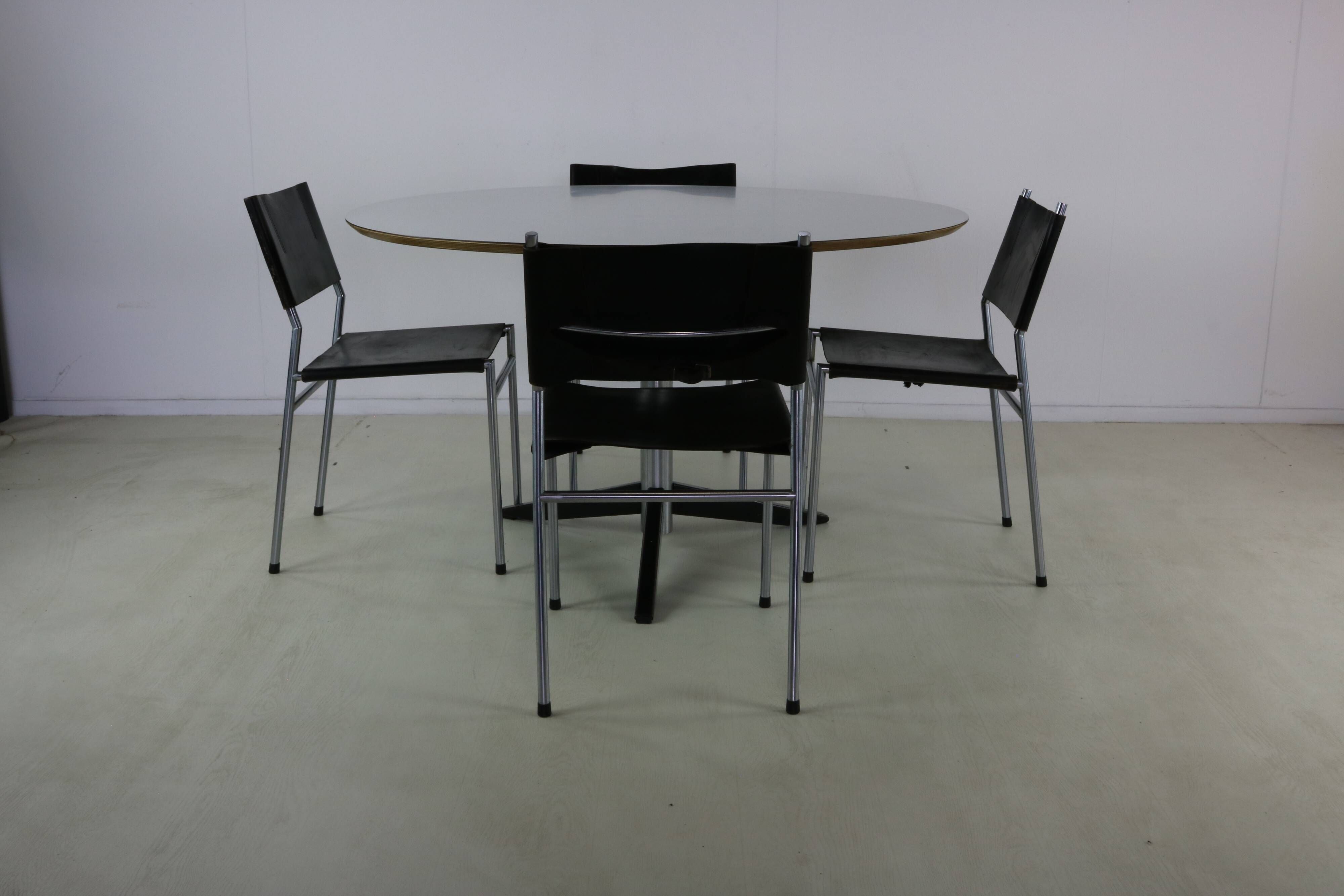 Sixties design round dining table by Martin Visser