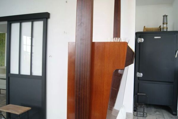 Bar en bois fruitier