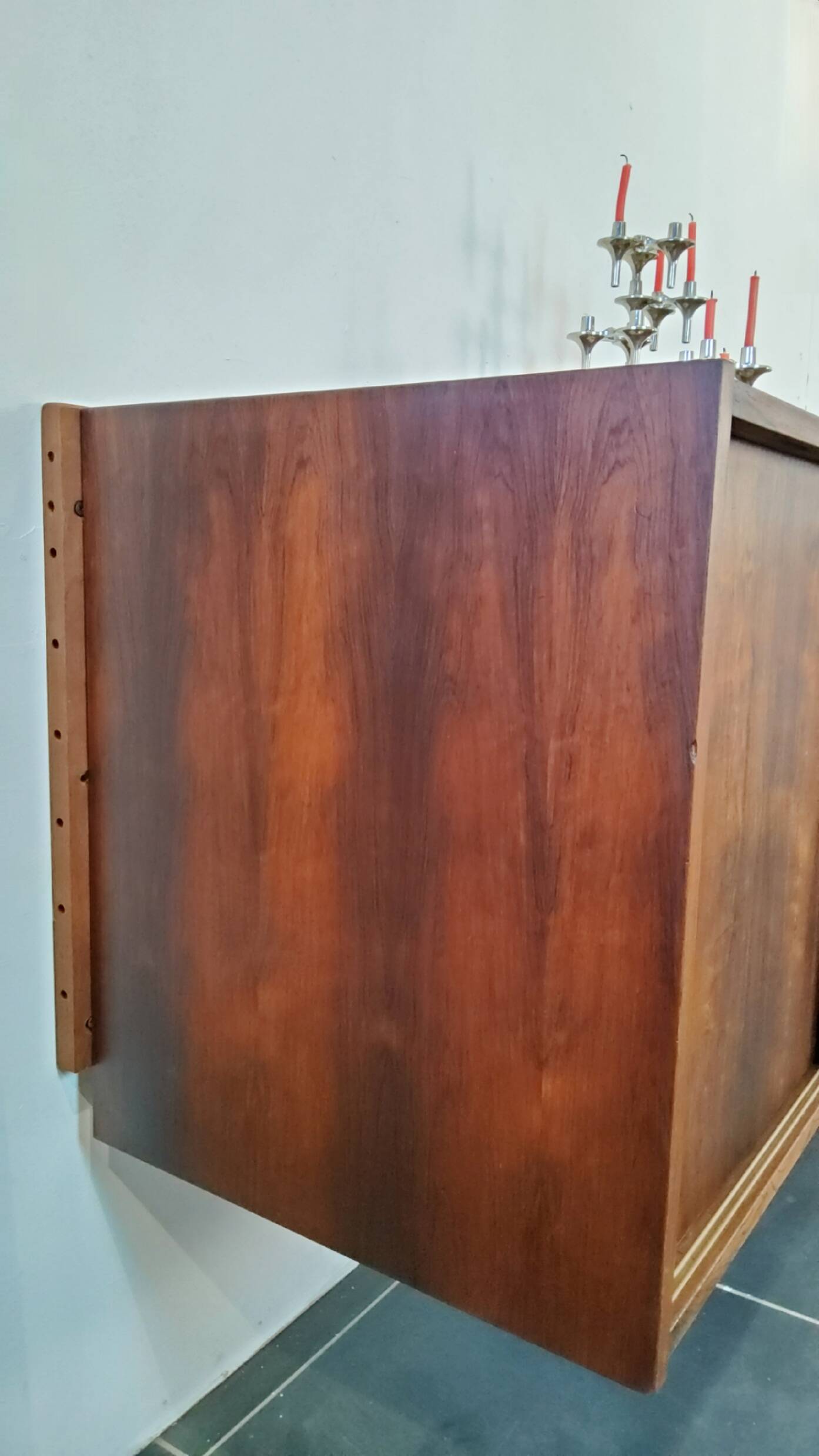 Wooden wall cabinet
