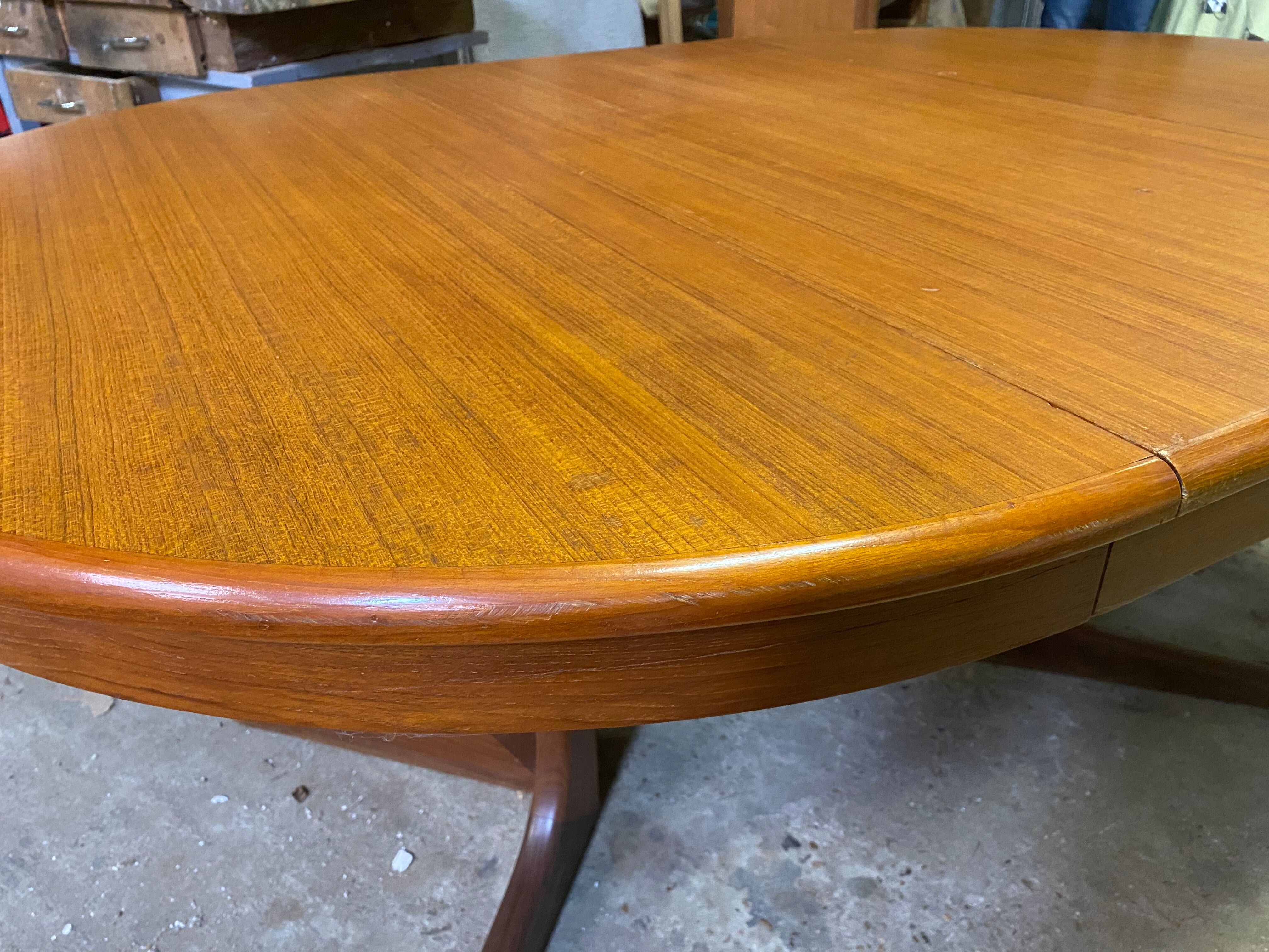 Vintage Baumann table with extension