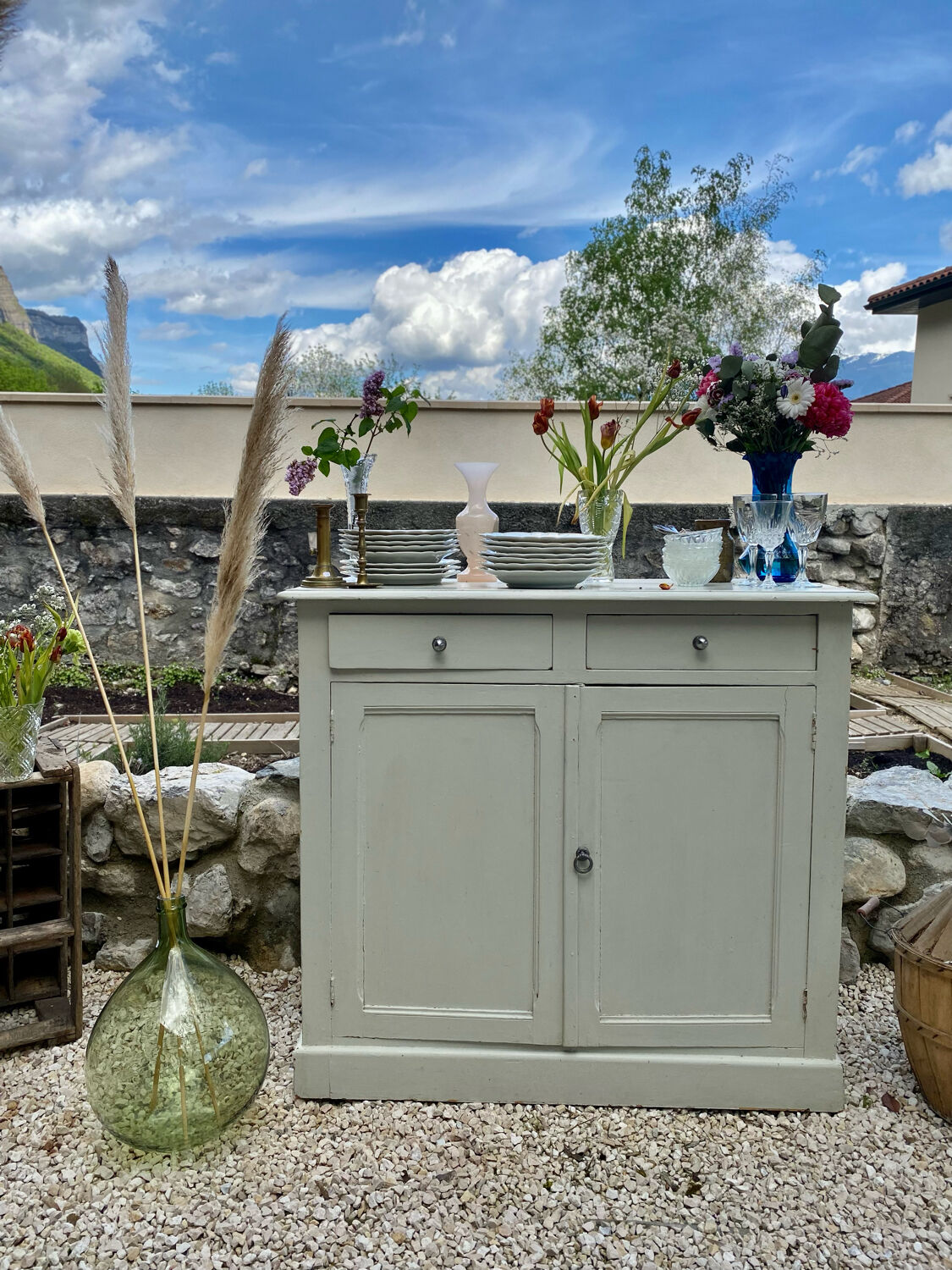 Patinated sideboard 2 drawers and 2 doors