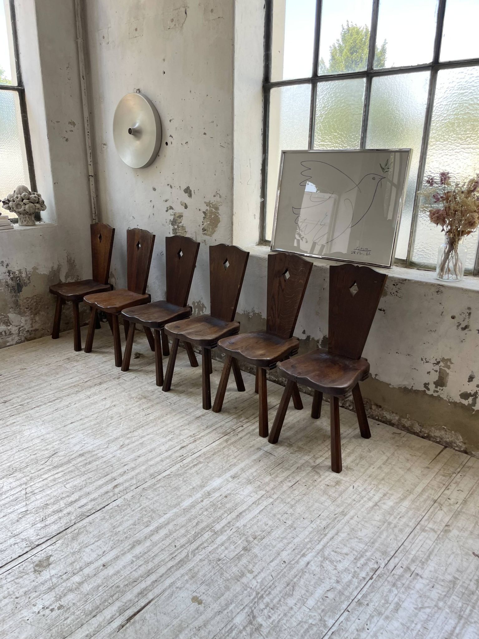 Solid oak chairs Savoyard cap popular art