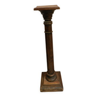 fluted wooden pillar column