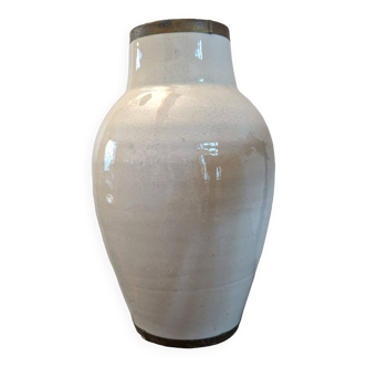 Vase en céramique émaillé blanc