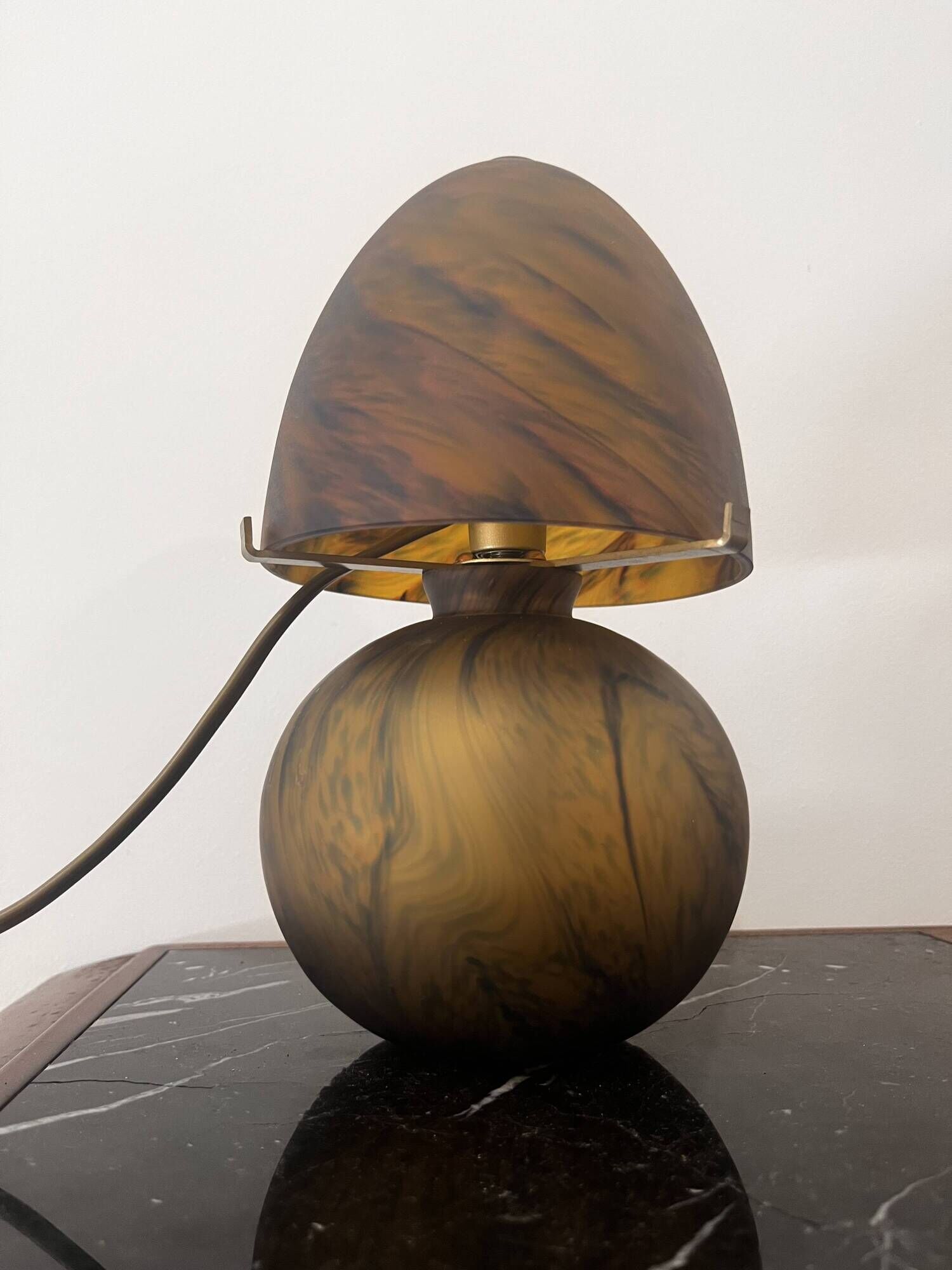 Mushroom lamp glass paste