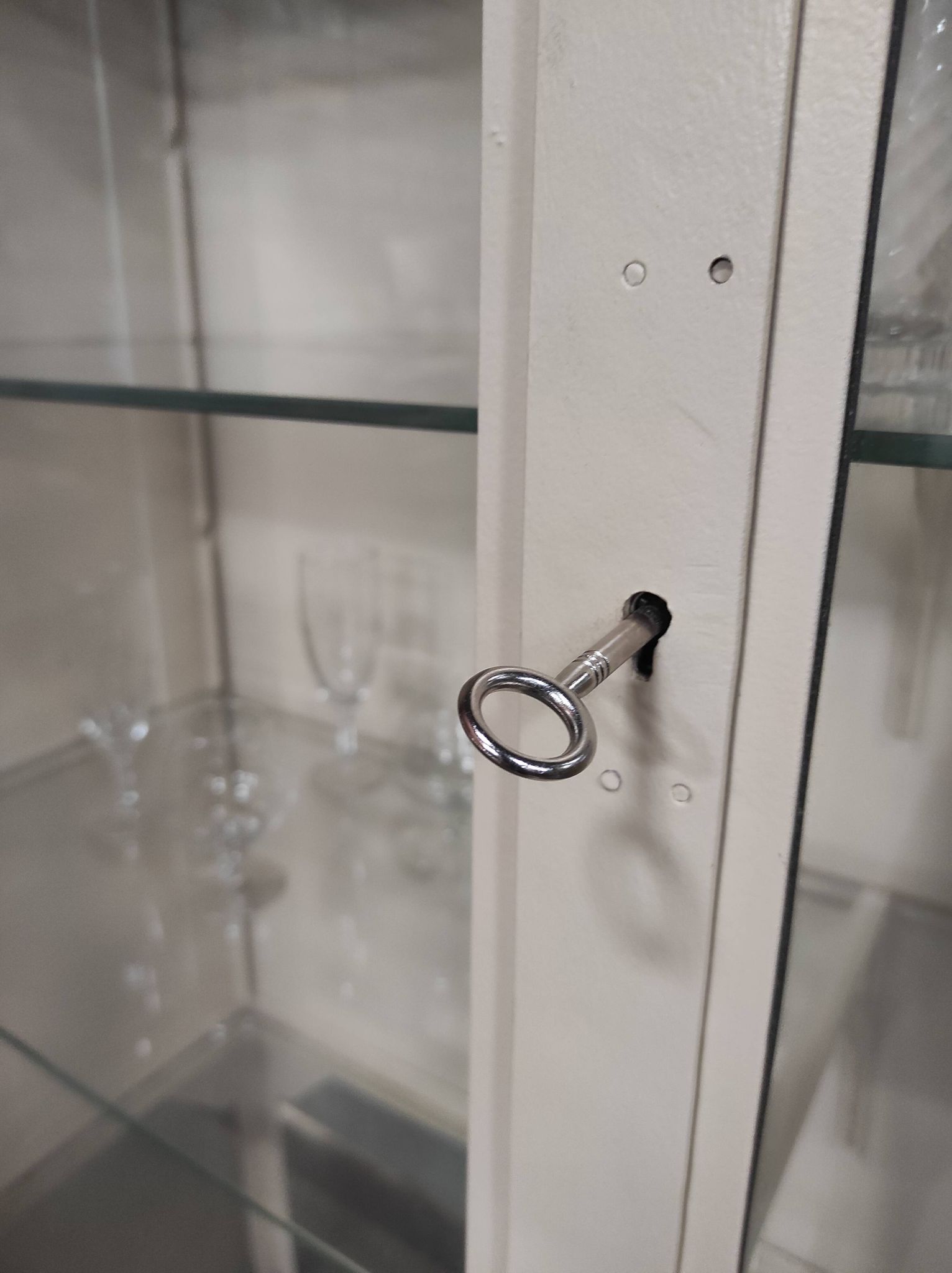 Armoire de médecin double vintage | Armoire à pharmacie blanche sur pieds élégants