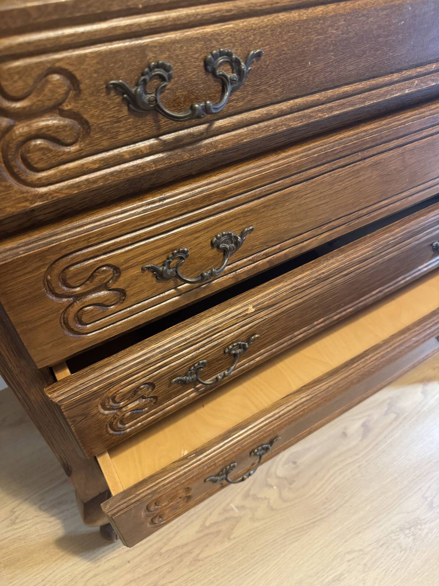 Louis XV commode