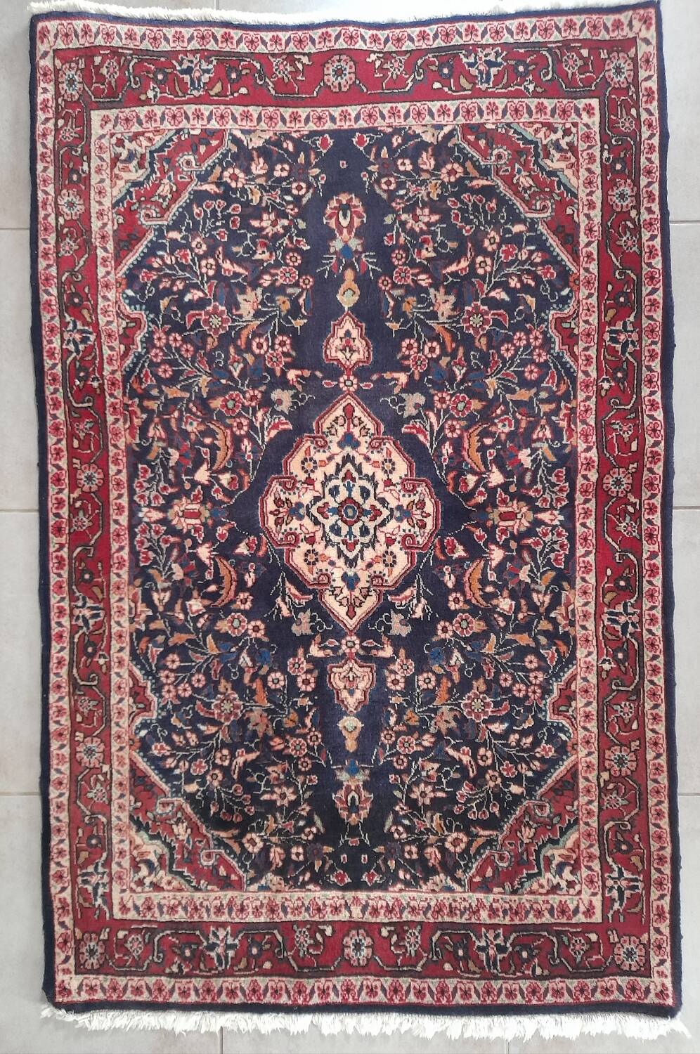 Superb Contemporary Persian Rug 150 x 100 cm – Floral Decor –