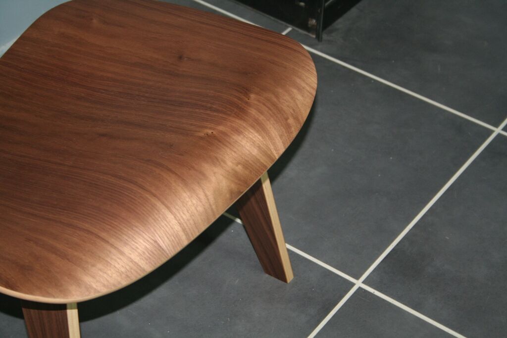 Chaise siège eames LCW walnut herman miller noyer