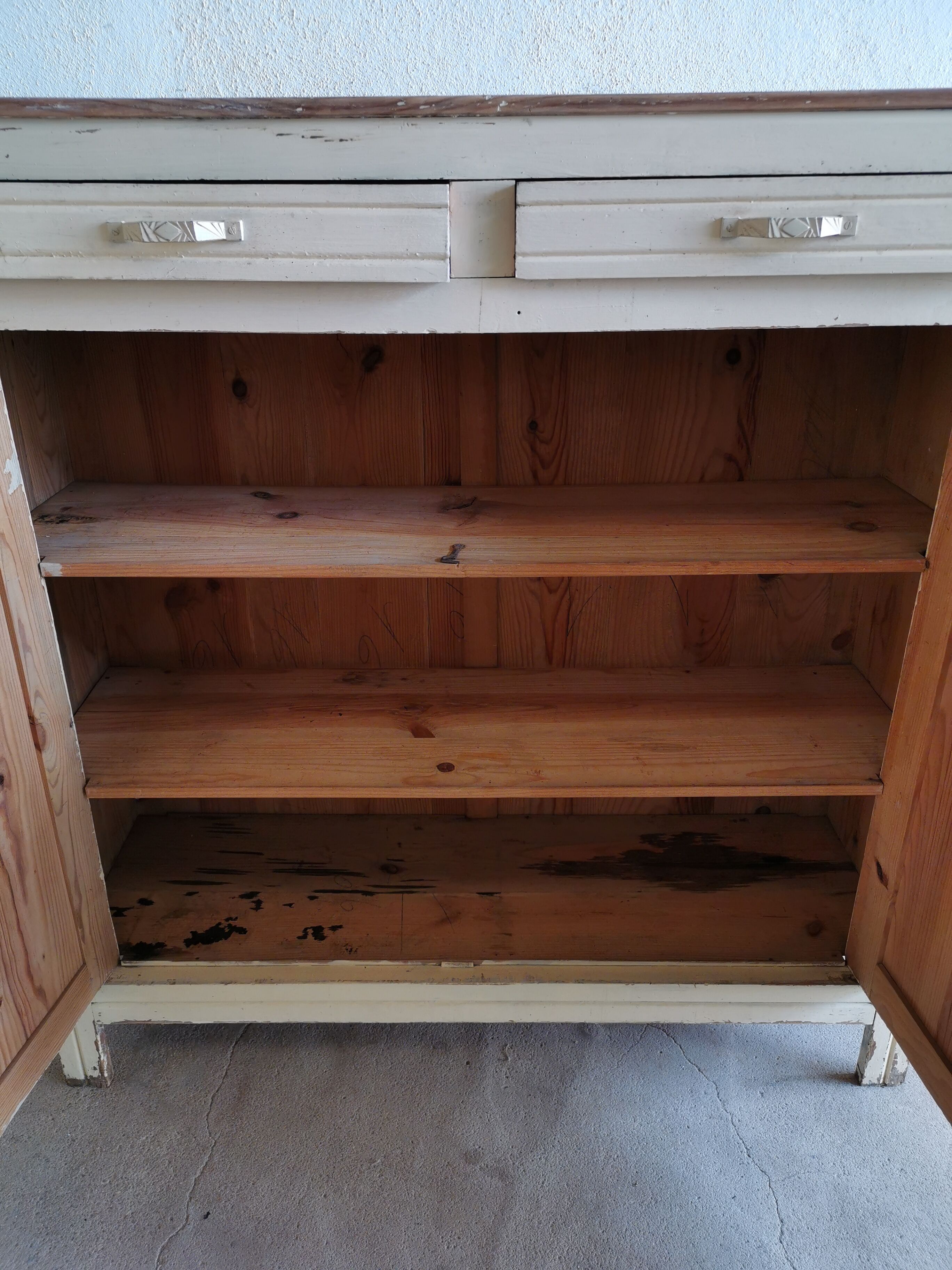 Grand buffet parisian style