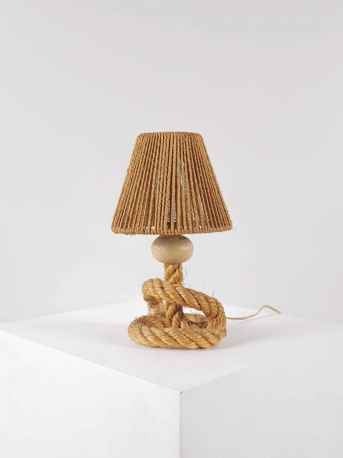 Audoux & Minet - Lampe de table en corde vers 1950
