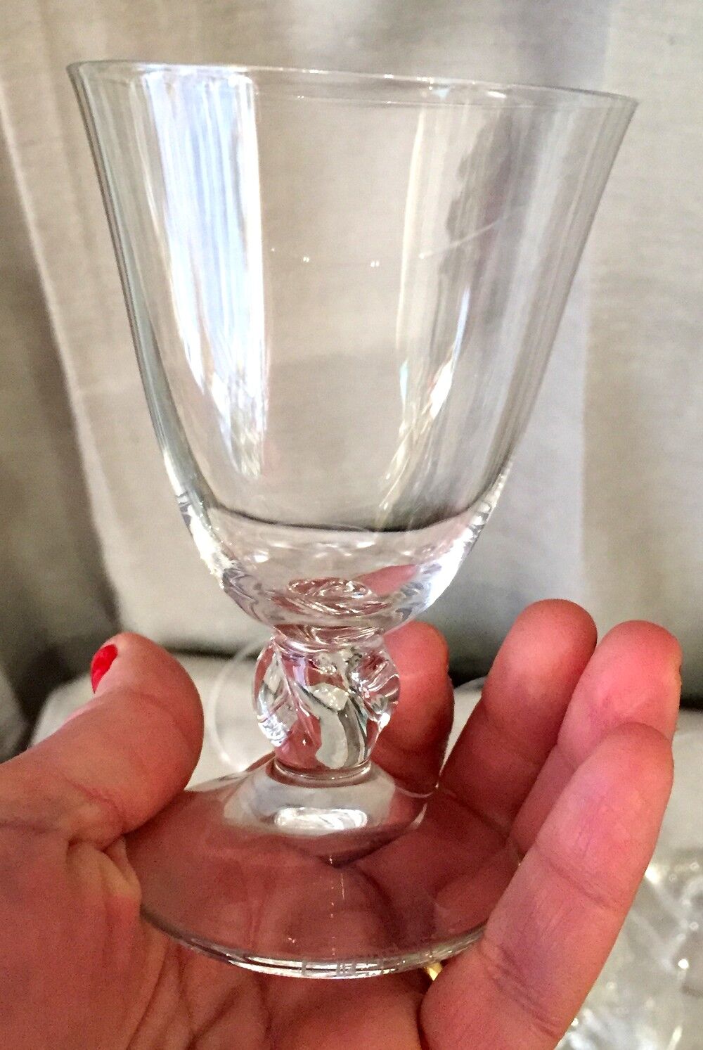 Suite of 11 glasses of white wine in crystal daum model orval