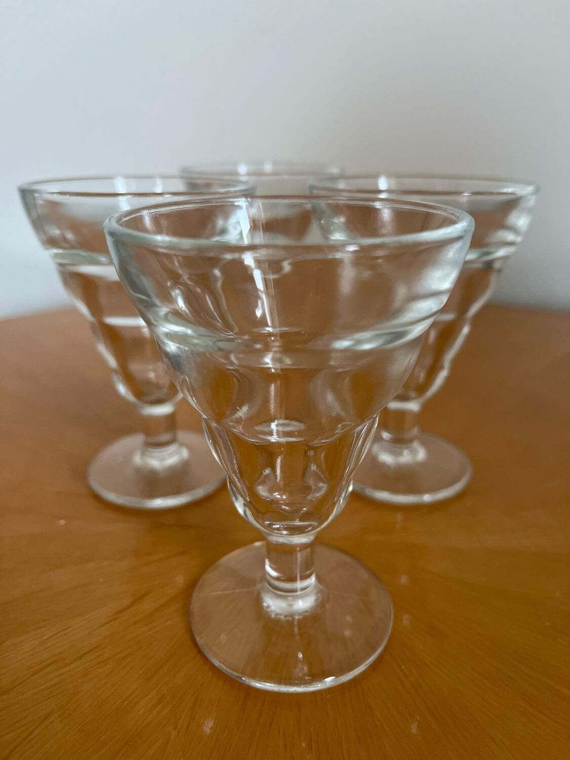 Verres à pieds de bistrot Duralex vintage