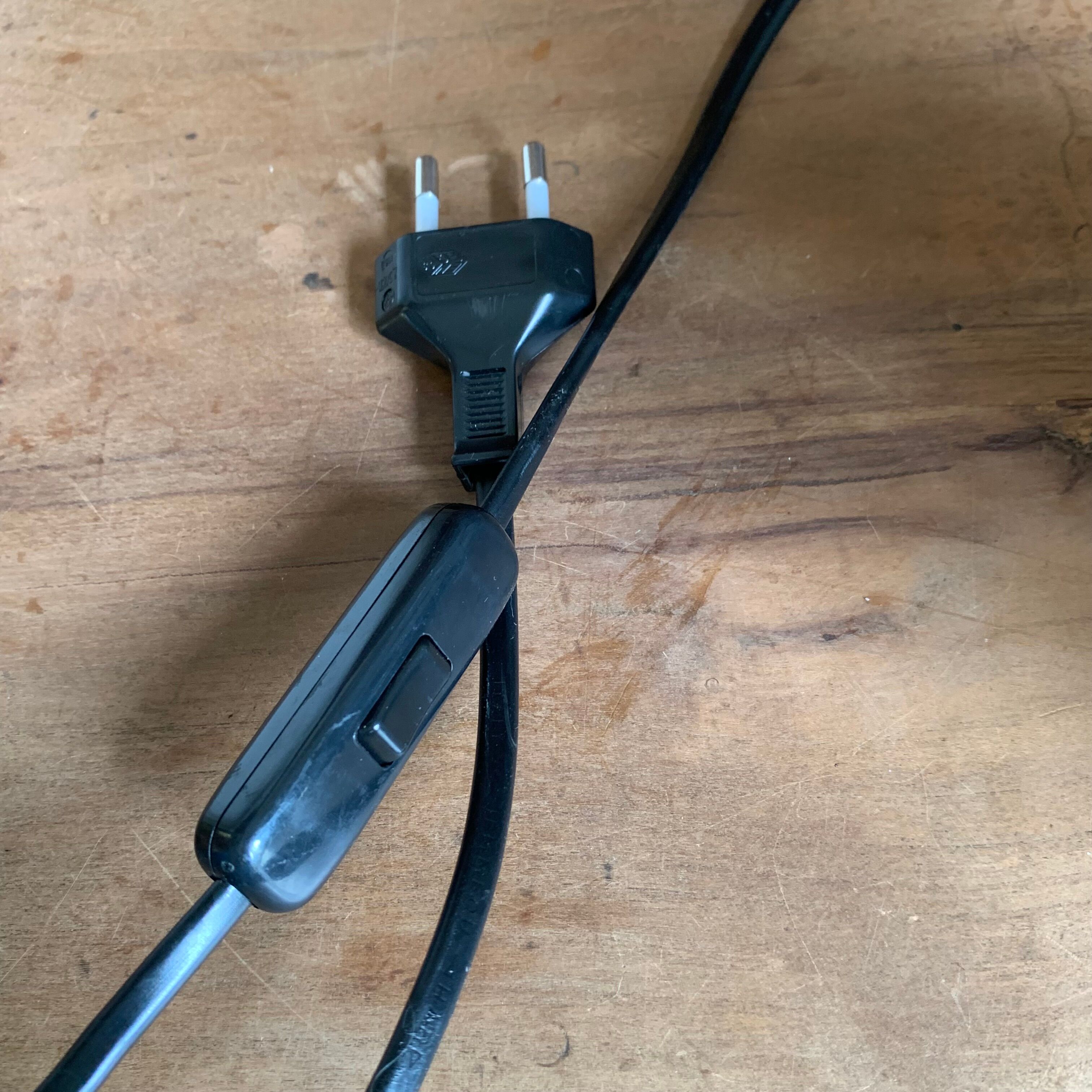 Lampe Eclisse Gold de Vico Magistretti pour Artemide