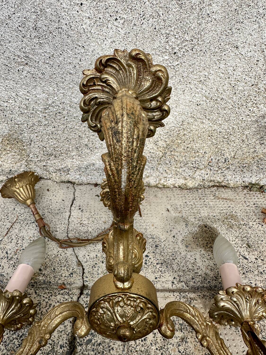 Antique Louis XV style chandelier in gilded bronze