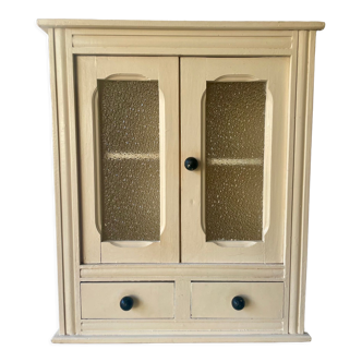 Armoire à pharmacie vintage