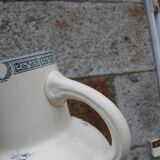 Broc de toilette ancien en faïence Terre de Fer – Salins – décor Marguerite