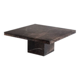Table basse vintage. Marbre veiné. France, années 70