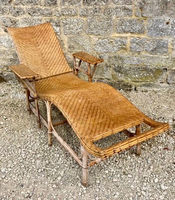Old rattan chaise longue 20th century