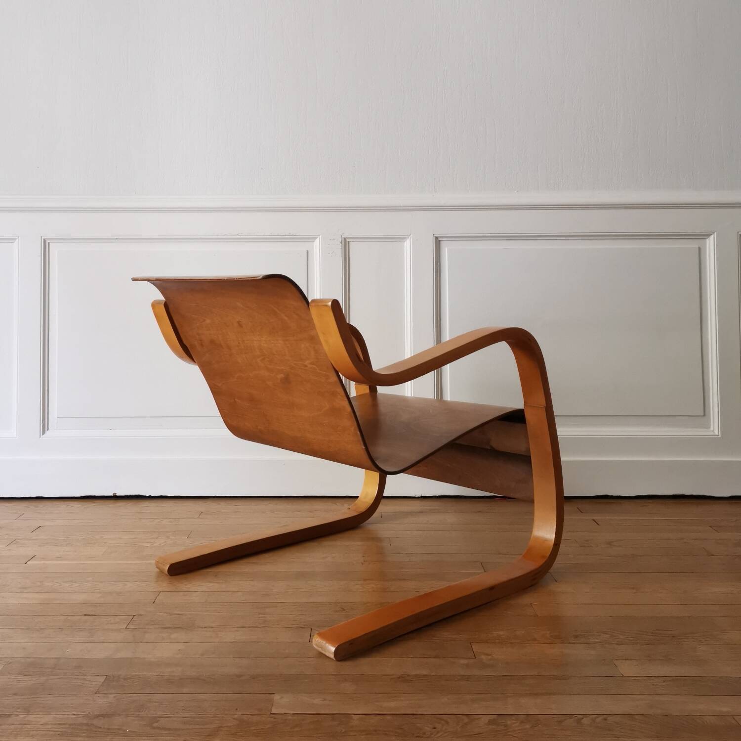 Armchair 31 "Cantilever" by Alvar Aalto, 1930