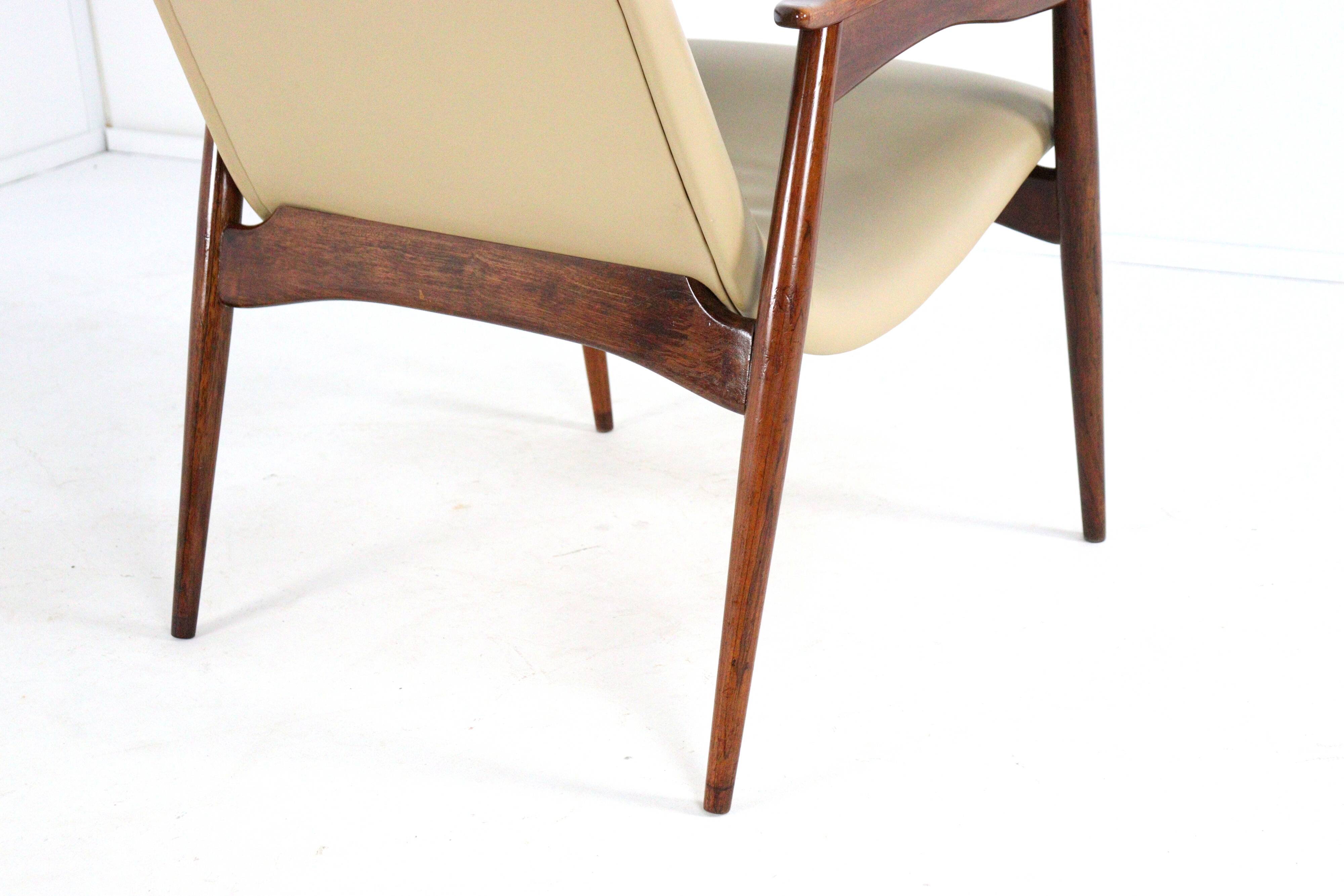 Mid century modern easy chair
