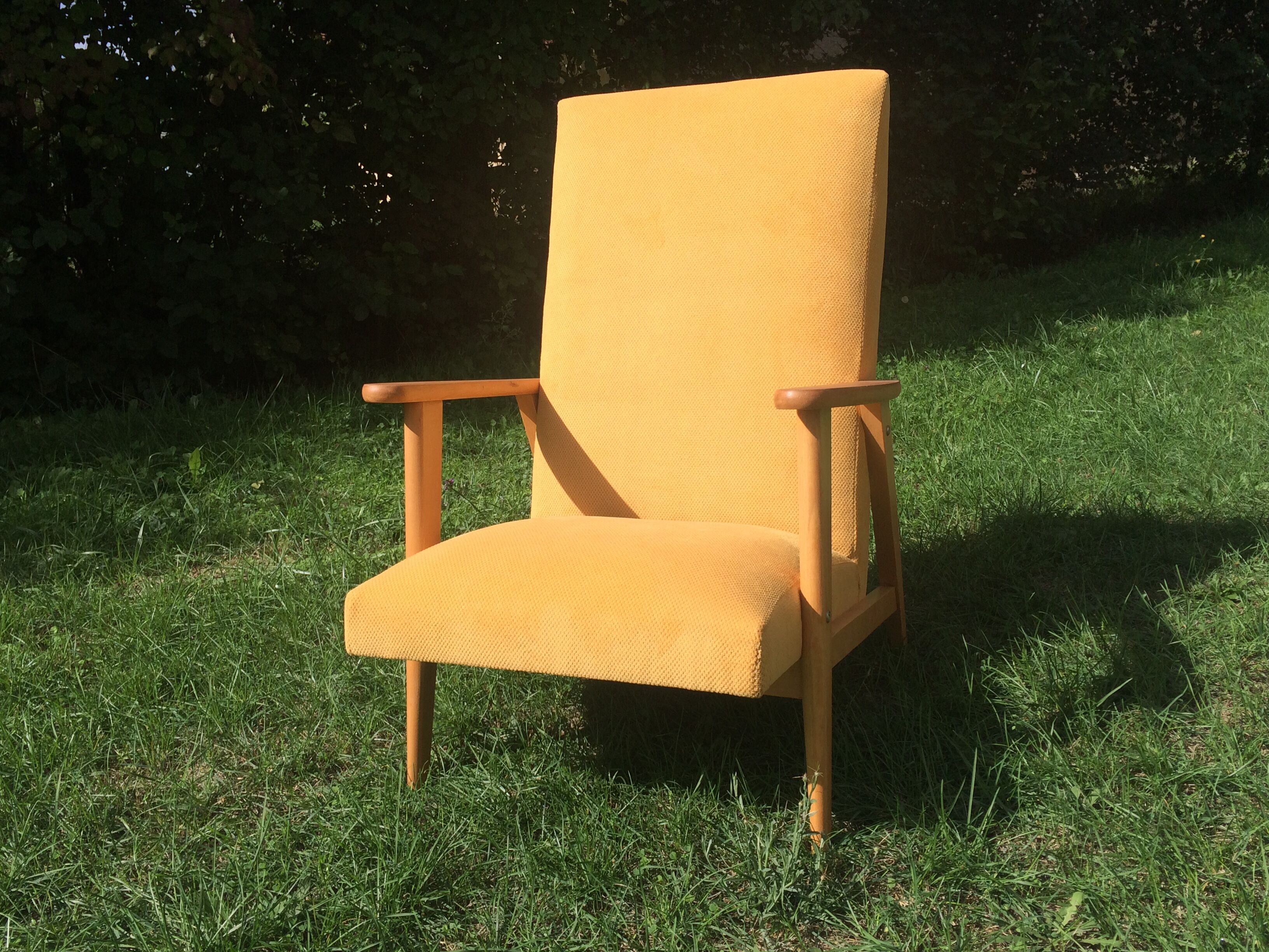 Vintage chair feet yellow compass - 60s