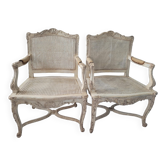 Paire de fauteuils régence; cannés; laquées blancs 19éme siécle